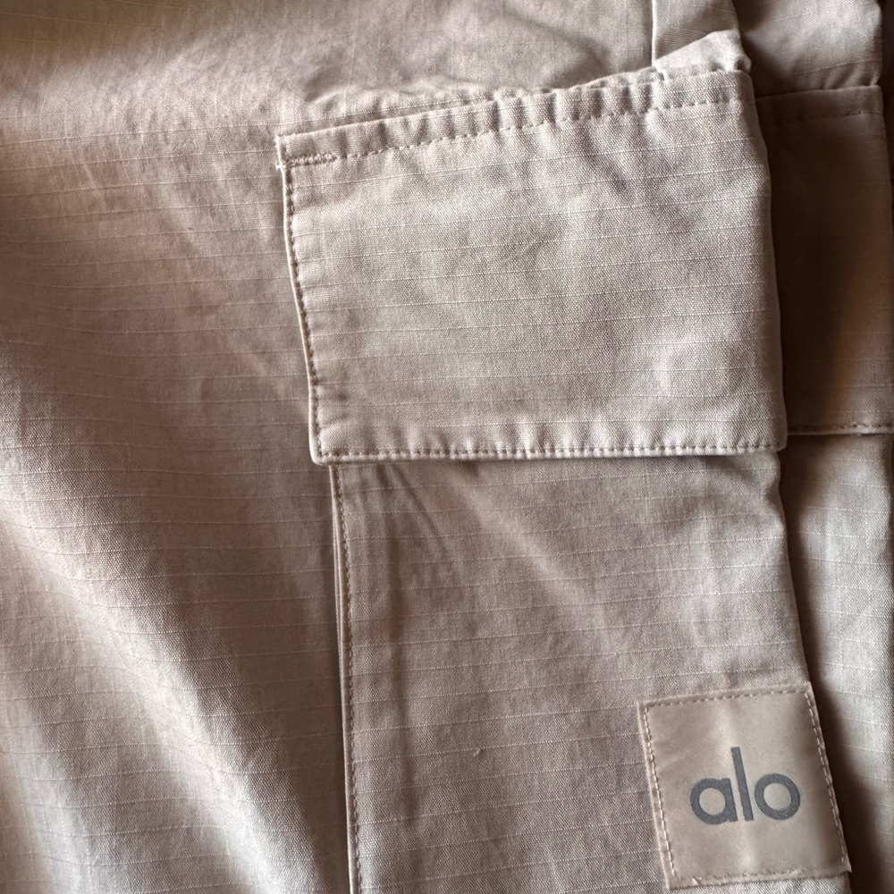 ALO Yoga Beige Pants